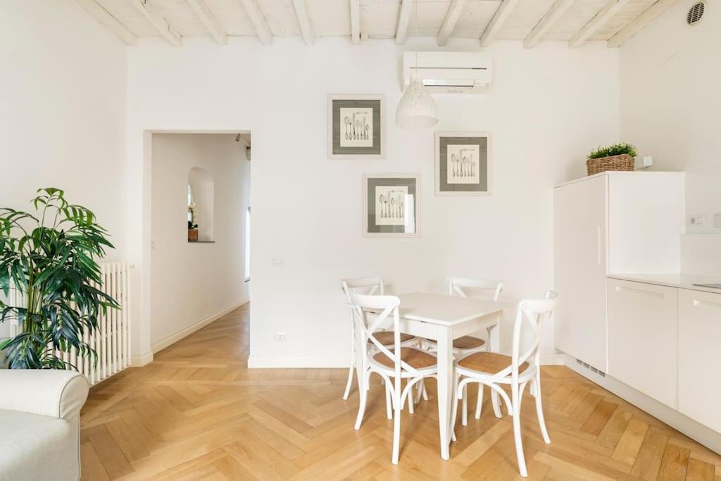 Apartamento - *